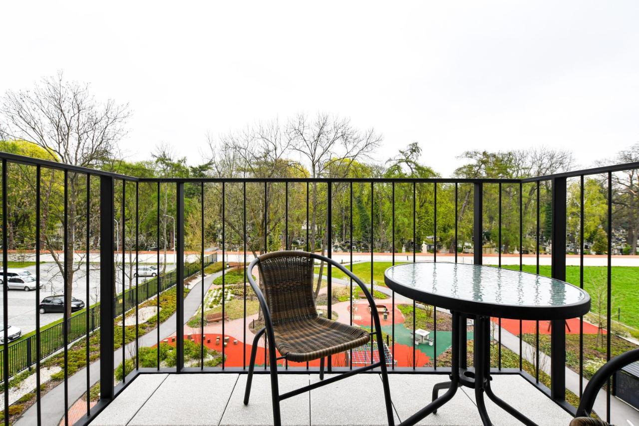 Rakowicka Apartments คราคูฟ ภายนอก รูปภาพ