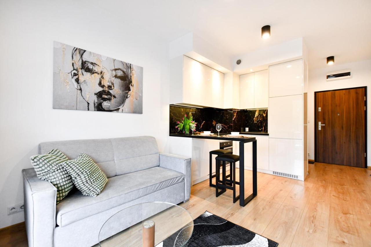 Rakowicka Apartments คราคูฟ ภายนอก รูปภาพ